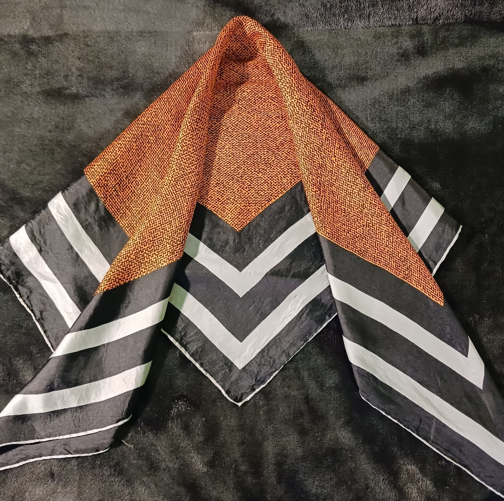Glentey Heaf Scarf
